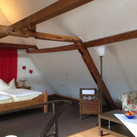 Marktplatzhotel - Restaurant Tafelspitz Weinheim Pokoj fotografie