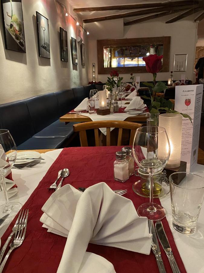 Marktplatzhotel - Restaurant Tafelspitz Weinheim Exteriér fotografie