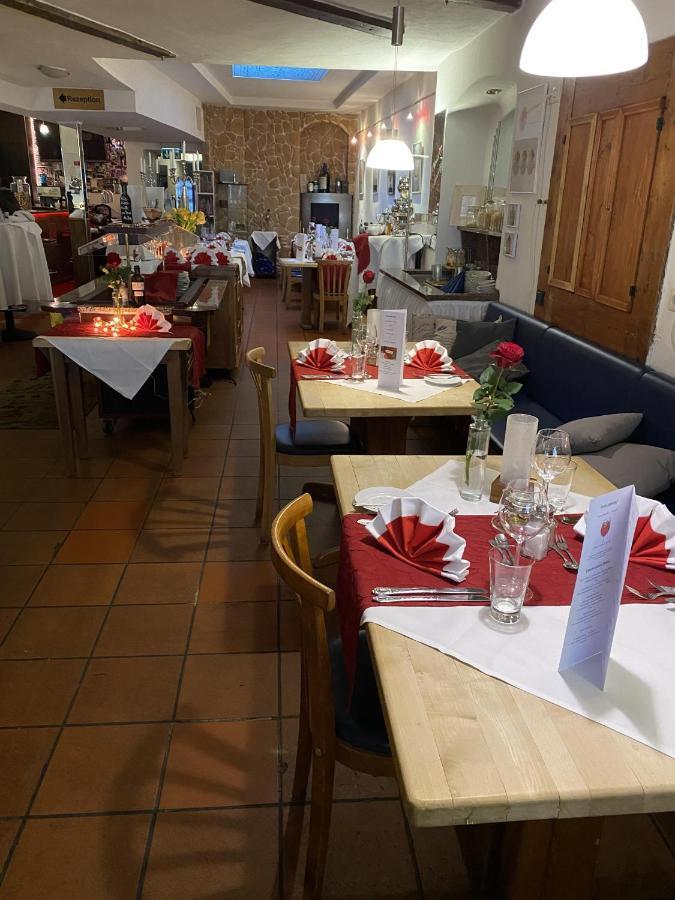Marktplatzhotel - Restaurant Tafelspitz Weinheim Exteriér fotografie