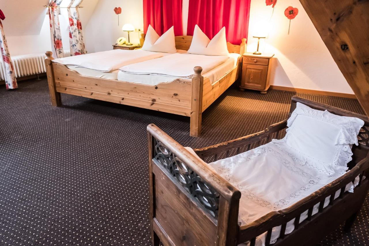 Marktplatzhotel - Restaurant Tafelspitz Weinheim Pokoj fotografie