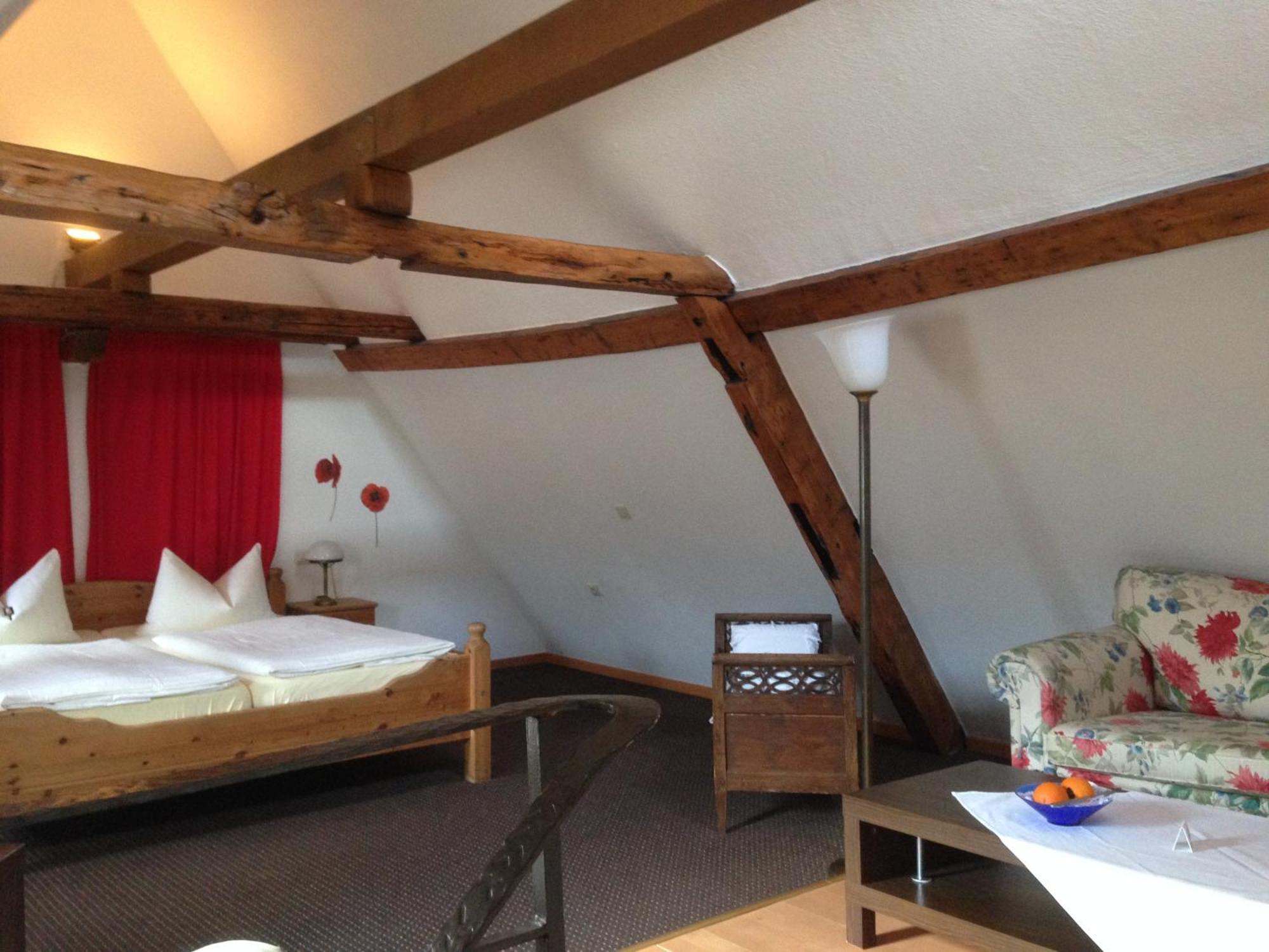 Marktplatzhotel - Restaurant Tafelspitz Weinheim Pokoj fotografie